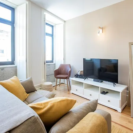 Cosy Flat Near Douro *
